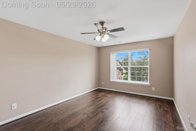2287 Leighton Drive, Shelby Charter Township, MI 48317