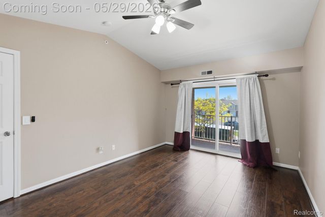 2287 Leighton Drive, Shelby Charter Township, MI 48317