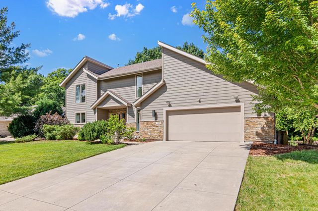 8408 Xylon Circle S, Bloomington, MN 55438