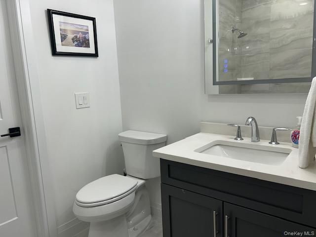 21105 Aspenwood Drive 275, Plainview, NY 11803