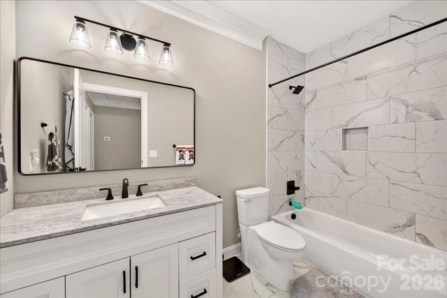 2200 Stratford Avenue, Charlotte, NC 28205