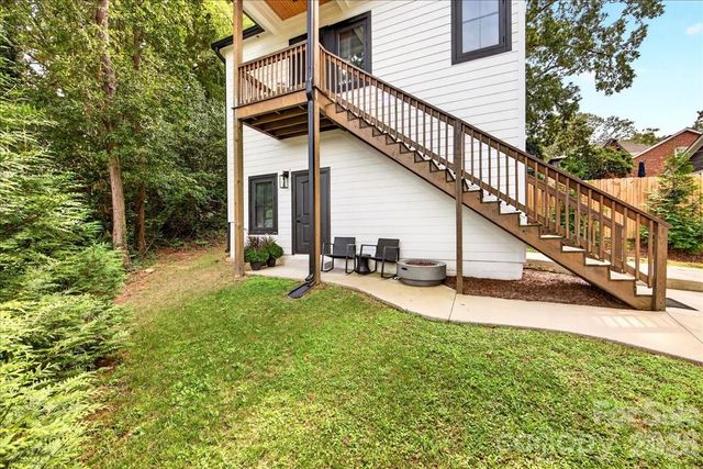 2200 Stratford Avenue, Charlotte, NC 28205