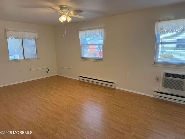 56 Constitution Boulevard 56, Whiting, NJ 08759