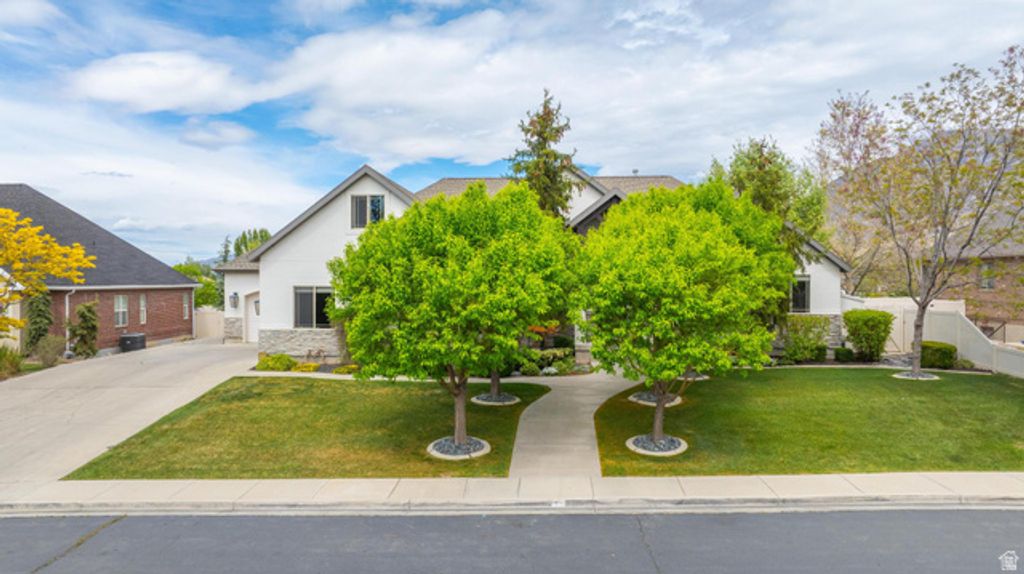 648 W 250 N, Lindon, UT 84042