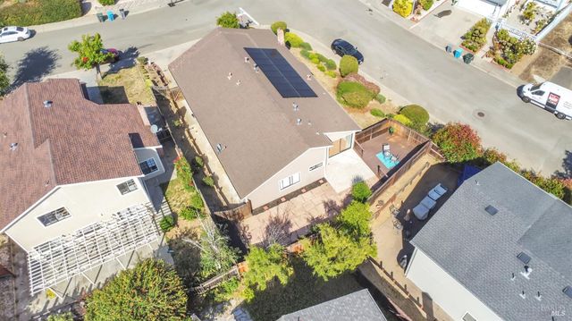 101 Thresher Dr, Vallejo, CA 94591