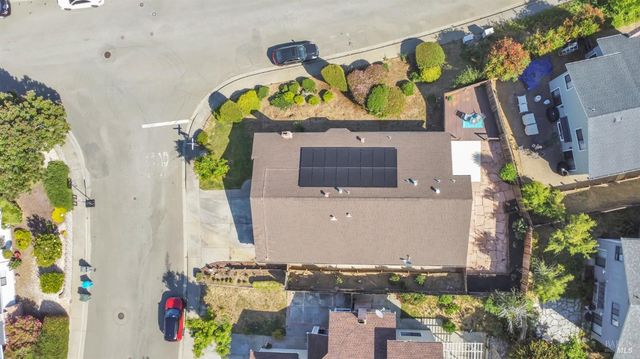 101 Thresher Dr, Vallejo, CA 94591
