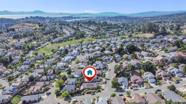101 Thresher Dr, Vallejo, CA 94591