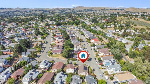 101 Thresher Dr, Vallejo, CA 94591