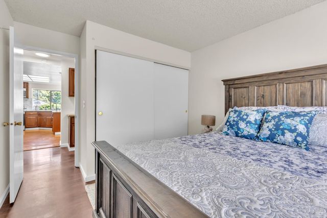 101 Thresher Dr, Vallejo, CA 94591
