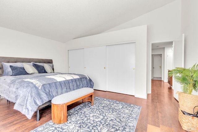 101 Thresher Dr, Vallejo, CA 94591