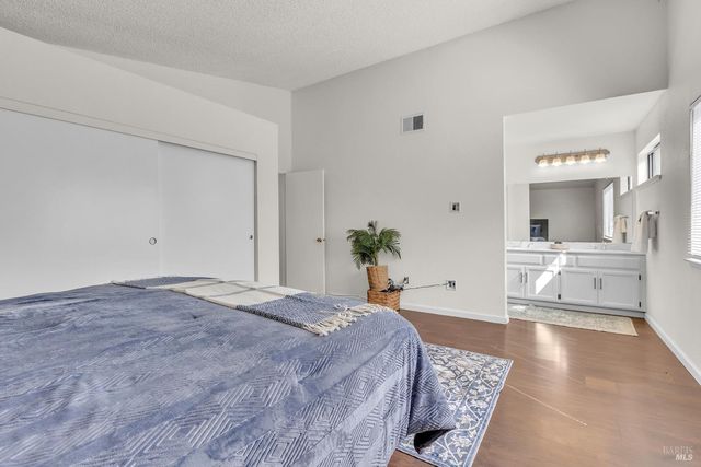 101 Thresher Dr, Vallejo, CA 94591