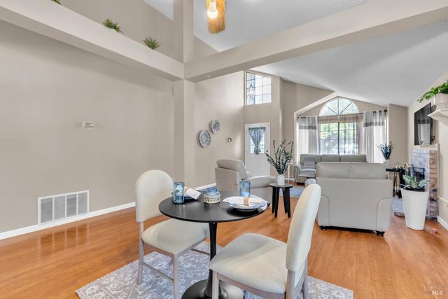101 Thresher Dr, Vallejo, CA 94591
