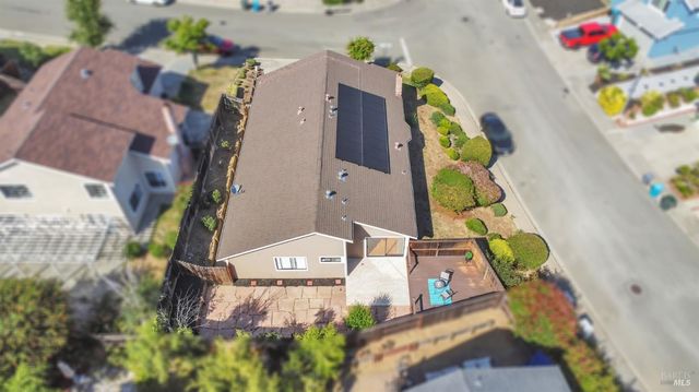 101 Thresher Dr, Vallejo, CA 94591