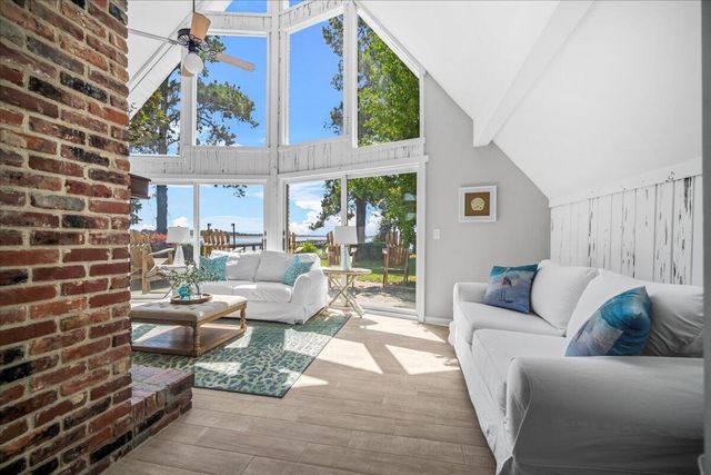 1184 Perch Drive, Manning, SC 29102