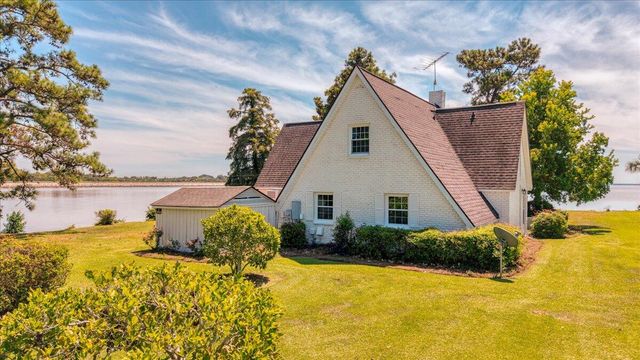 1184 Perch Drive, Manning, SC 29102