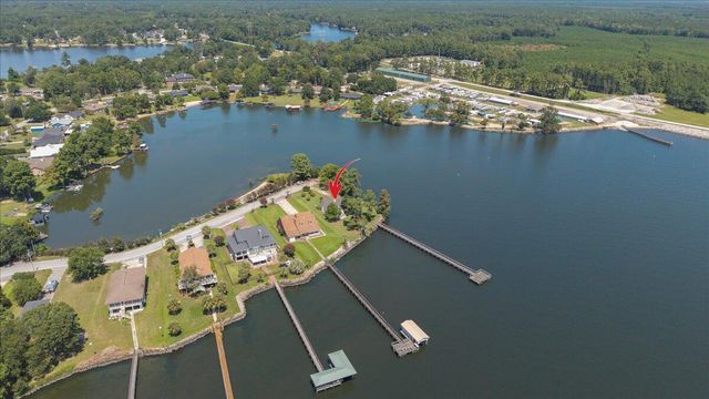 1184 Perch Drive, Manning, SC 29102