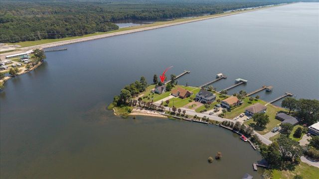 1184 Perch Drive, Manning, SC 29102