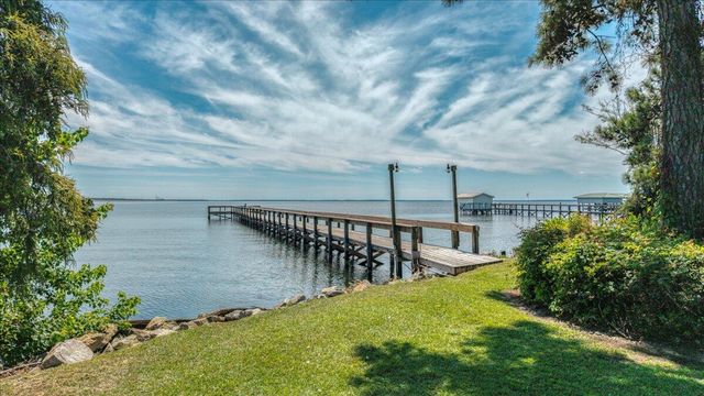 1184 Perch Drive, Manning, SC 29102