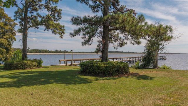 1184 Perch Drive, Manning, SC 29102
