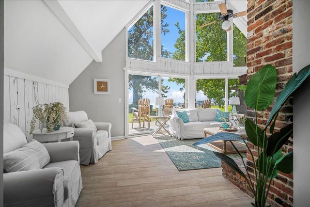 1184 Perch Drive, Manning, SC 29102