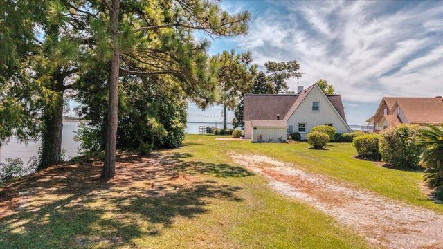 1184 Perch Drive, Manning, SC 29102