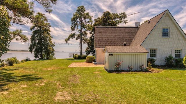 1184 Perch Drive, Manning, SC 29102