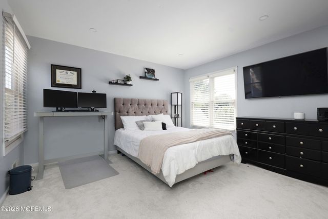 9 Sarah Court, Matawan, NJ 07747
