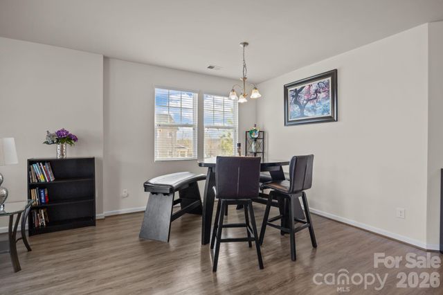 7902 Meridale Forest Drive, Charlotte, NC 28269