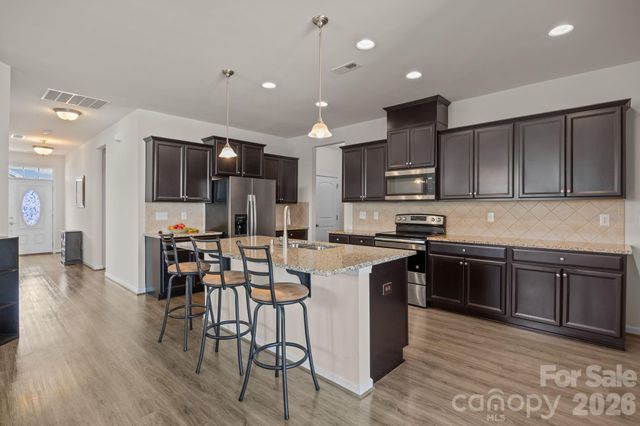 7902 Meridale Forest Drive, Charlotte, NC 28269