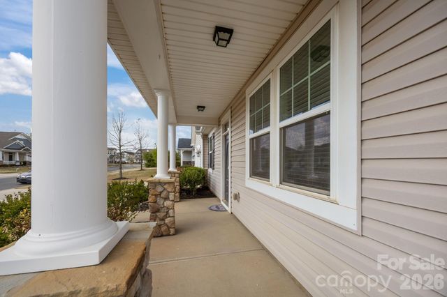 7902 Meridale Forest Drive, Charlotte, NC 28269