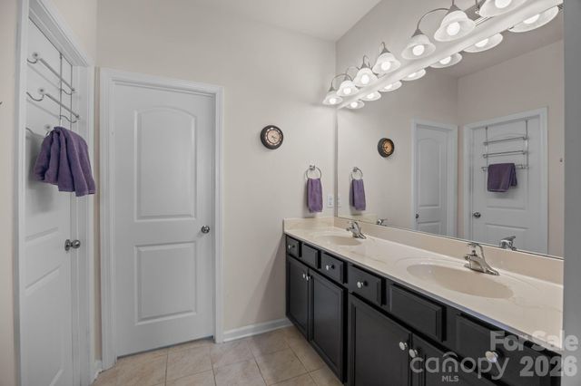 7902 Meridale Forest Drive, Charlotte, NC 28269