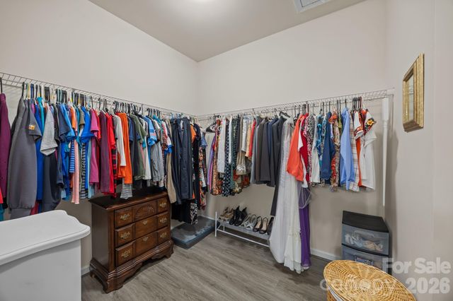 7902 Meridale Forest Drive, Charlotte, NC 28269