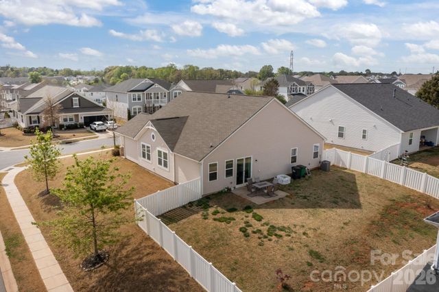 7902 Meridale Forest Drive, Charlotte, NC 28269