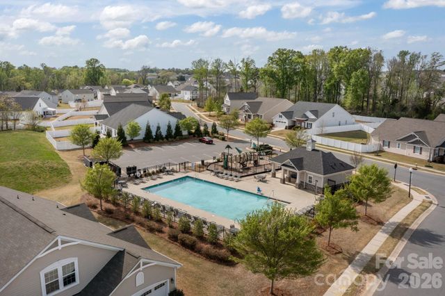 7902 Meridale Forest Drive, Charlotte, NC 28269