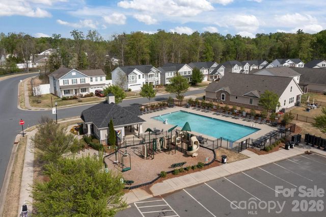 7902 Meridale Forest Drive, Charlotte, NC 28269