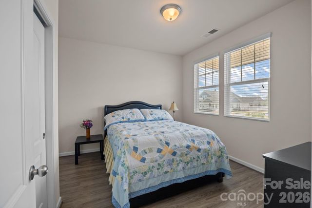 7902 Meridale Forest Drive, Charlotte, NC 28269