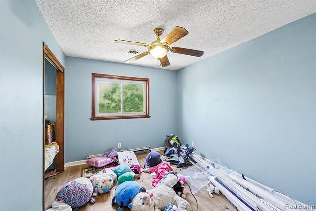 7255 Lahring Road, Gaines, MI 48436