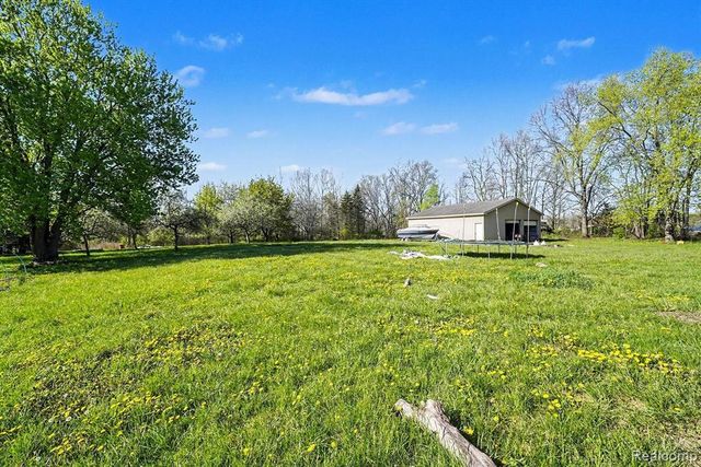 7255 Lahring Road, Gaines, MI 48436