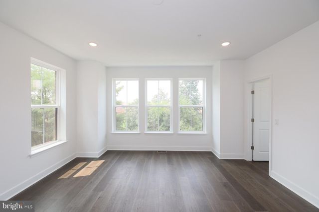14964 DECO CIR, Chantilly, VA 20151