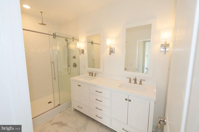 14964 DECO CIR, Chantilly, VA 20151