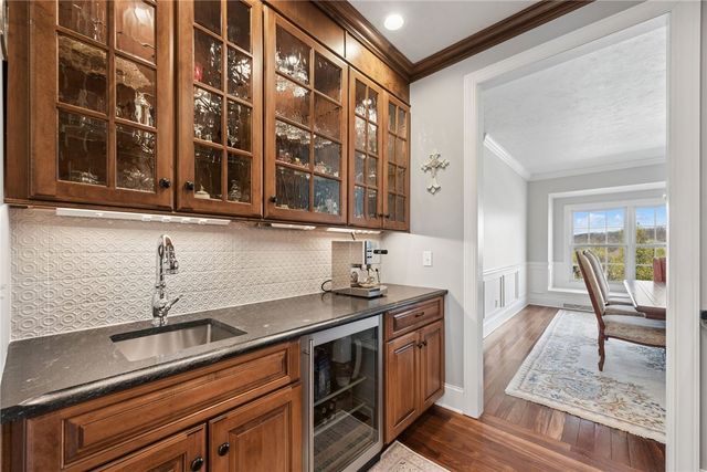 1141 Lauralynn Dr, Unity Twp, PA 15650
