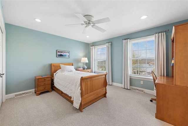 1141 Lauralynn Dr, Unity Twp, PA 15650