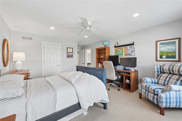 1141 Lauralynn Dr, Unity Twp, PA 15650