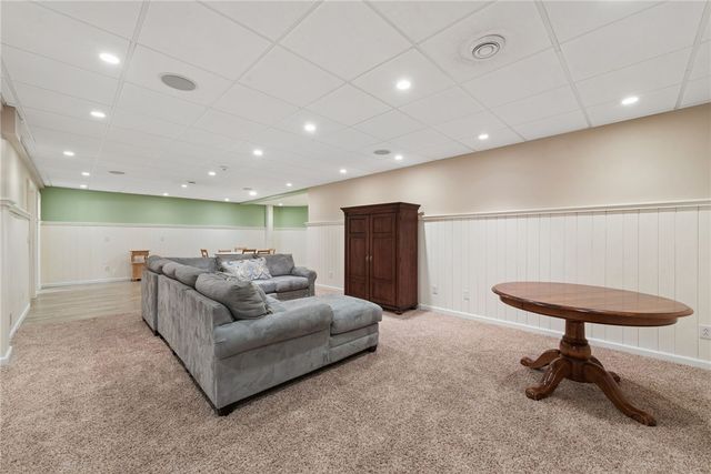 1141 Lauralynn Dr, Unity Twp, PA 15650