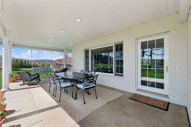1141 Lauralynn Dr, Unity Twp, PA 15650