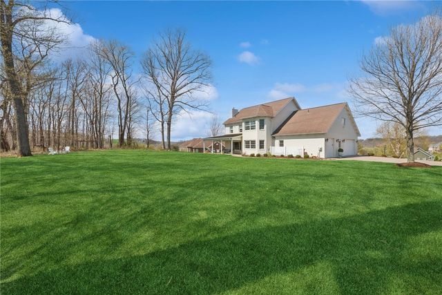 1141 Lauralynn Dr, Unity Twp, PA 15650