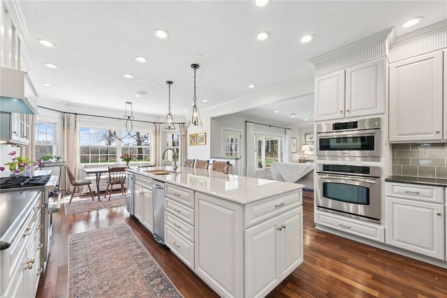 1141 Lauralynn Dr, Unity Twp, PA 15650