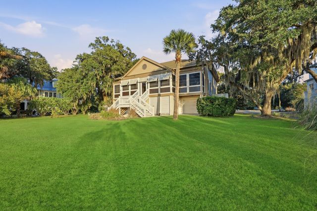112 Front Street, Saint Helena Island, SC 29920