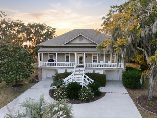 112 Front Street, Saint Helena Island, SC 29920