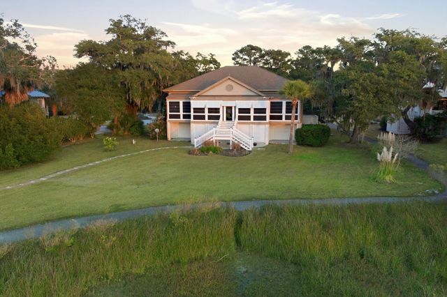 112 Front Street, Saint Helena Island, SC 29920